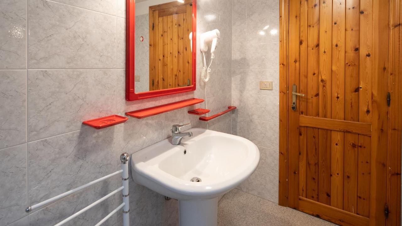 Welcomely - A Due Passi Dal Mare Apartment Budoni Luaran gambar